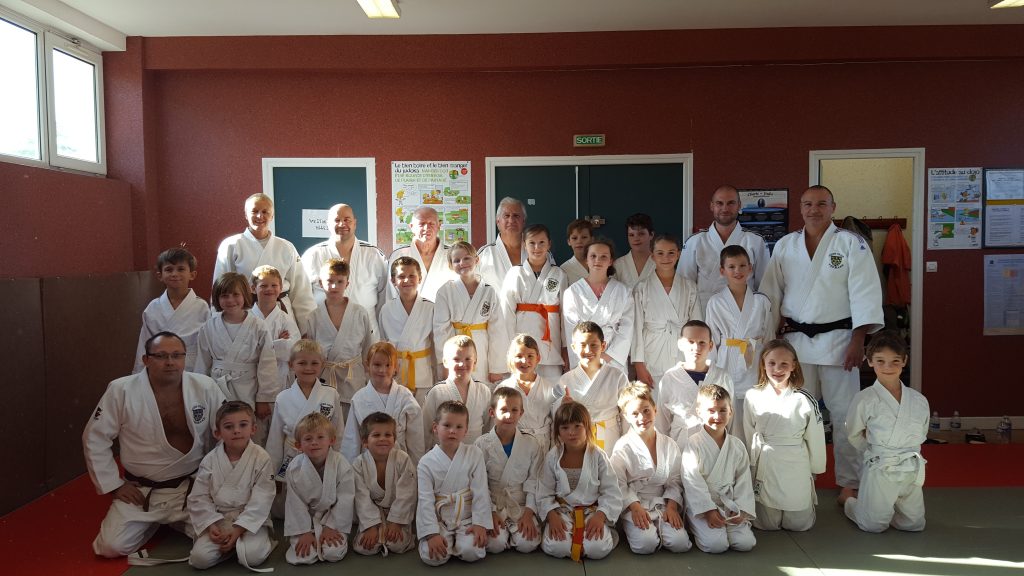 Bienvenue Au Club Des Parents Indignes Judo Club de VERMAND – Vermand